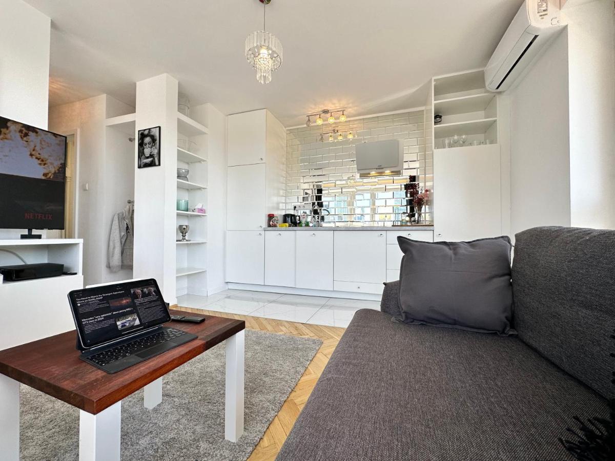 Apartmán Platinum Metro X2 Wifi 350 Mbs Netflix Hbo Appletv Varšava Exteriér fotografie