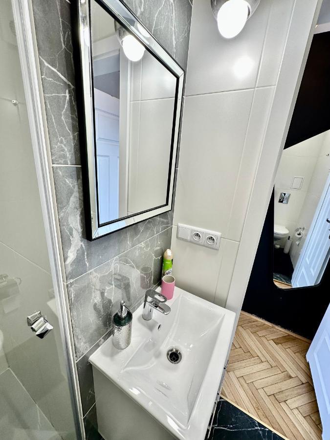 Apartmán Platinum Metro X2 Wifi 350 Mbs Netflix Hbo Appletv Varšava Exteriér fotografie